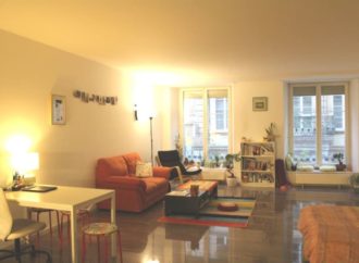 Partager  Imprimer  Voir 7 images  Loyer CHF 1’150.– Pièces1Surface 56 m2DisponibilitéDisponible dès le:Immédiatement Déménage sans soucis: Offres gratuites pour le déménagement / nettoyageCoûtLoyer net:CHF 1’020.– Charges:CHF 130.– Loyer:CHF 1’150.–  Alternative au dépôt de loyer: Prime annuelle dès CHF 144.90L’extrait du registre des poursuites simple e rapide: commander en ligne pour CHF 29.–Informations principalesType:StudioNombre de pièce(s):1 Etage:1 Surface habitable:56 m2Caractéristiques et équipementsTélévision câbléeDescription”Studio au centre ville de Neuchâtel”Studio au centre ville de NeuchâtelCe studio se compose ainsi: hall, pièce à vivre avec cuisine agencée sans lave-vaisselle, salle de bains / WC. Part à la buanderie. Situé en plein coeur du centre ville, ce studio est proche des transports publics, des axes autoroutiers, des commerces et des écoles supérieures.AnnonceurOptigestion Services Immobiliers SARue Ernest-Roulet 32034 PeseuxContactMarjolaine Bonhote 41-327378800  41-327378800  Afficher le numéro No. d’annonce3000236757Réf. de l’objet2012.410 020.24.603442.2e46a415-4d97-11ea-abb2-005056bdbc06Contacter l’annonceurPrénom *Merci de préciser ton prénom.Nom *Merci de préciser ton nom.E-mail *Merci de préciser soit ton numéro de téléphone soit ton adresse e-mail.Téléphone (optionnel) *Merci de préciser soit ton numéro de téléphone soit ton adresse e-mail.Message Bonjour,
Ce bien m’intéresse.
Meilleures salutations Envoyer demande En continuant, j’accepte les CG. Conseils et services  Contacter l’annonceur