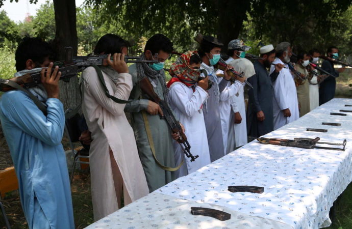 En Afghanistan, un premier jour de trêve en vue de possibles pourparlers
