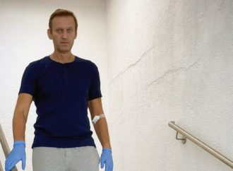 Les médecins qui ont soigné Alexeï Navalny rendent publics les détails de son empoisonnement